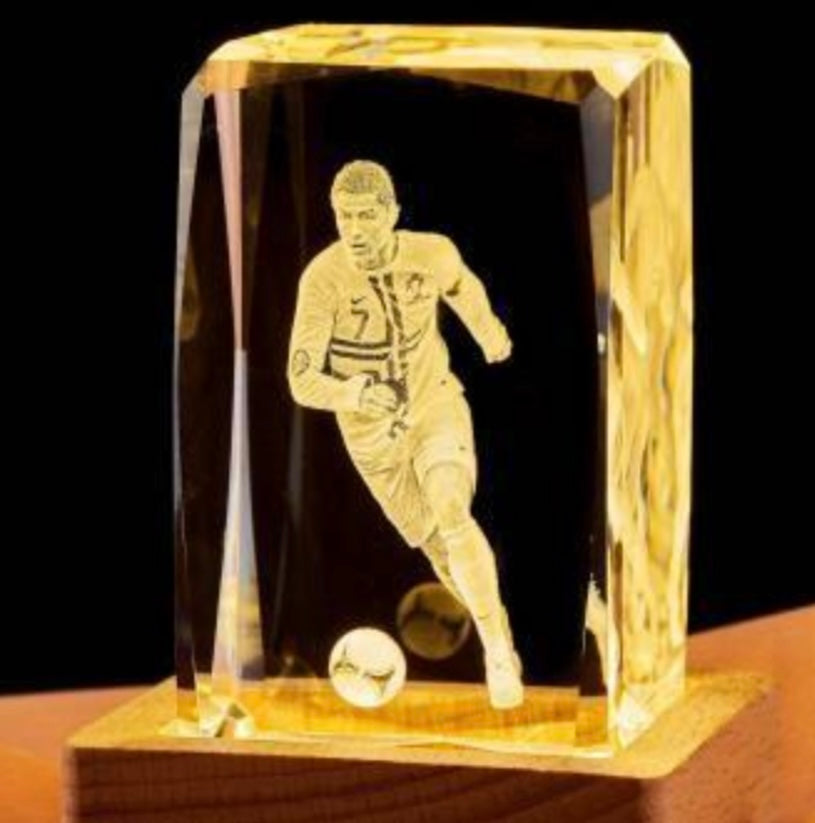 Cristiano Ronaldo-Soccer Player 3D Engraved Crystal 3D Engraved Crystal Keepsake/Gift/Decor/Collectible/Souvenir