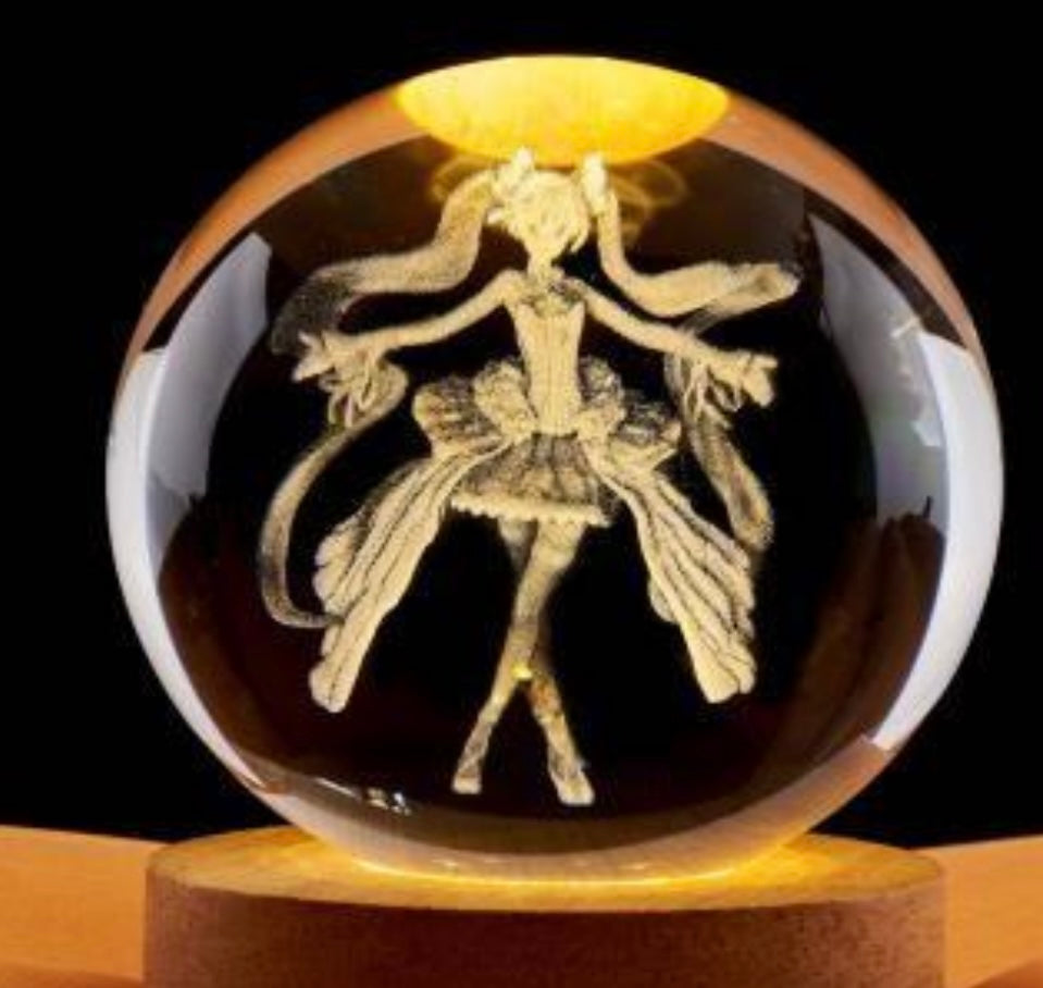 Sailor Moon, momo LED Anime Crystal Ball Light 3D Hologram Figure Warm