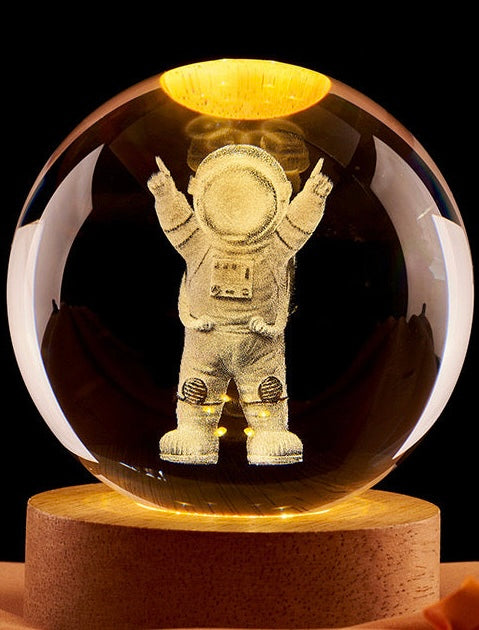 Astronaut -3D Crystal Ball Night Light, with Wooden Base, Galaxy Crystal Ball Crafts Astronomy Space for Kids Home Decoration