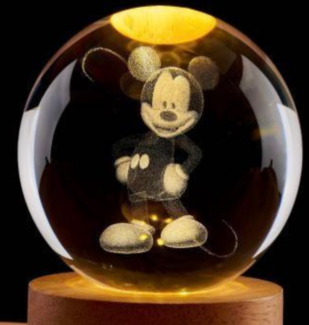 Mickey Mouse - 3D laser-engraved crystal ball featuring